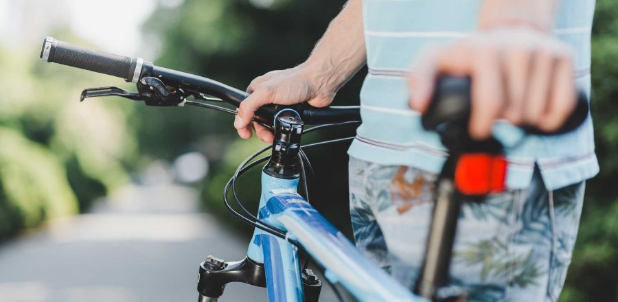 Location de Voitures, Scooters et Vélos